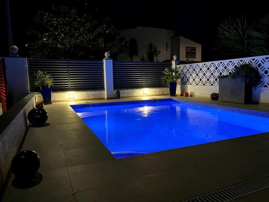 Jolie Maison Avec Sa Piscine Privee Wifi Empuriabrava Zewnętrze zdjęcie